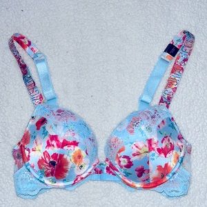 NWT Victoria’s Secret Bombshell Bra